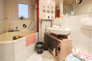 Attraktive 3-Zimmer-Wohnung auf zwei Ebenen mit Süd-Terrasse und Garage – Die vollständige Adresse der Immobilie erhältst du vom Anbieter., 70599 Plieningen (Ortsteil), Stuttgart – Vorschaubild 5