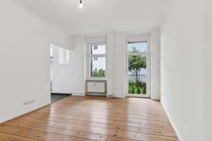 Stilvolles 1-Zimmer-Apartment mit Terrasse zum Innenhof.