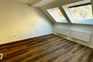 Modern, stilvoll und mit besonderem Charme – Ihre neue Wohnung in ruhiger Lage – Bartholomäusstr. 64a, 42277 Oberbarmen, Wuppertal – Vorschaubild 4