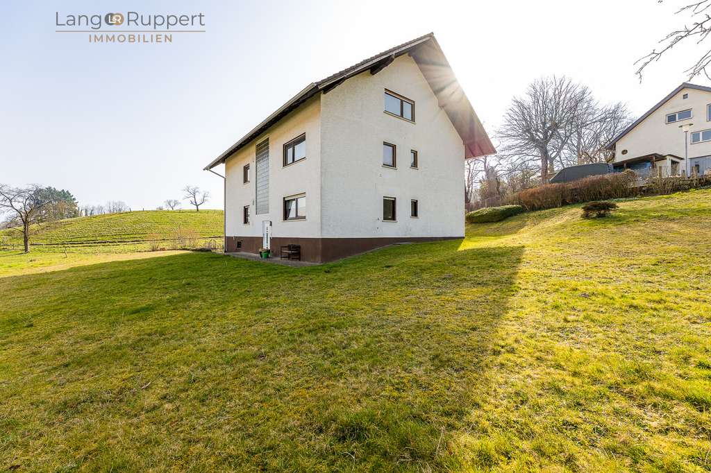 Immobilie in Heppenheim - Wohnen mit viel Platz und Potenzial – Zweifamilienhaus mit Gartenidylle - Bild 4