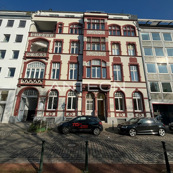 Altbauflair am Carlsplatz – Bürofläche in bester Lage |  provisionsfrei