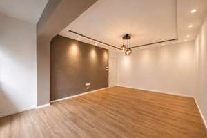 Alles neu und bezugsfrei:  3-Zimmer-Wohnung in Köln-Grengel – Die vollständige Adresse der Immobilie erhältst du vom Anbieter., 51147 Grengel, Köln – Vorschaubild 2