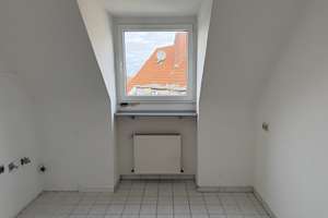 Dortmund-Aplerbeck , Schöne 3 1/2 Zimmer Dachgeschosswohnung – Die vollständige Adresse der Immobilie erhältst du vom Anbieter., 44287 Berghofen, Dortmund – Vorschaubild 9