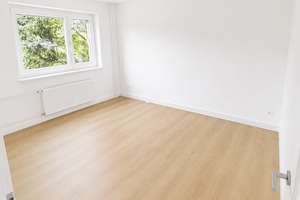 Wohnen mit Charakter: 2,5-Zimmer-Wohnung in Duisburg-Huckingen – Mündelheimer Straße 2, 47259 Huckingen, Duisburg – Vorschaubild 2