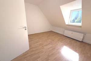 Helle, geräumige, vollständig renovierte 4,5 Zimmer Wohnung mit Gartennutzung – Rüttgergasse 1, 45889 Horst, Gelsenkirchen – Vorschaubild 7