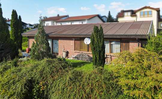 Wohlfühlen auf einer Ebene • gemütlicher Bungalow in Sonnenbühl