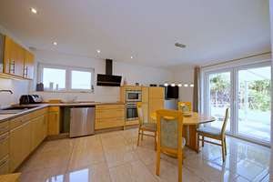 ✨ Exklusives Zweifamilienhaus mit Pool, ca. 300 m²  großem Grundstück – ideal für Familien! – Die vollständige Adresse der Immobilie erhältst du vom Anbieter., 41751 Viersen – Vorschaubild 22