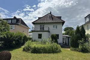 Wohnen und Arbeiten unter einem Dach! 3-Parteienhaus mit großem Garten in Rüngsdorf – Die vollständige Adresse der Immobilie erhältst du vom Anbieter., 53179 Rüngsdorf, Bonn – Vorschaubild 1