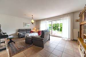 Doppelhaushälfte mit viel Potenzial und schönem Grundstück in Eversten – Die vollständige Adresse der Immobilie erhältst du vom Anbieter., 26131 Eversten, Oldenburg (Oldenburg) – Vorschaubild 2