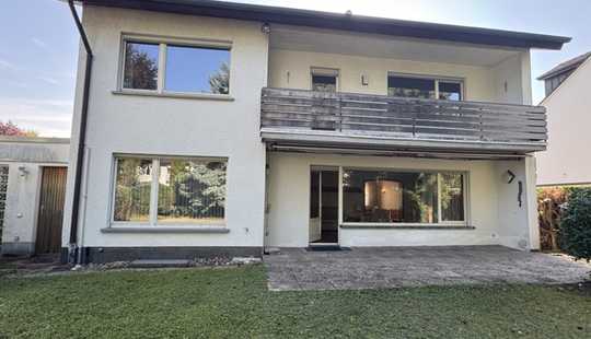 Bild von Großzügiges Einfamilienhaus mit Traumgrundstück in begehrter Lage von Maintal-Dörnigheim
