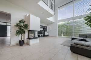 Villa in zentraler Lage mit großer Garage und traumhaft großem Grundstück – Main-Taunus-Kreis – Vorschaubild 8