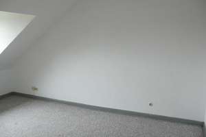 2 Zimmer Dachgeschoßwohnung FH 5 Min Stadtnähe mit eingericht. Küche, Bad und Glasfaseranschluß – Brunnenstr. 53, 41069 Dahl, Mönchengladbach – Vorschaubild 5