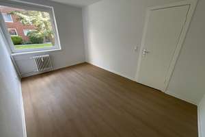 Frisch renovierte 2 Zimmer-Wohnung mit modernisiertem Wannenbad – Eutiner Str. 22, 23554 Sankt Lorenz Nord, Lübeck – Vorschaubild 8