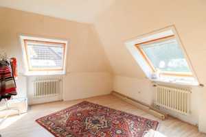 Ruhig gelegen: großzügiges und solides Einfamilienhaus – Dithmarschen (Kreis) – Vorschaubild 13