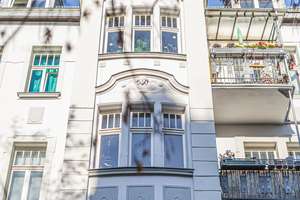 Renovierung 2026 | 4-Zimmer-Wohnung im Gründerzeithaus mit Wintergarten und Balkon | Provisionsfrei – Menckestraße 14, 4155 Gohlis-Süd, Leipzig – Vorschaubild 2