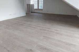 Großzügige Dachgeschosswohnung mit Südwest-Terrasse und tollem Weitblick über Dortmund – Gasenbergstraße 69, 44269 Berghofen, Dortmund – Vorschaubild 2
