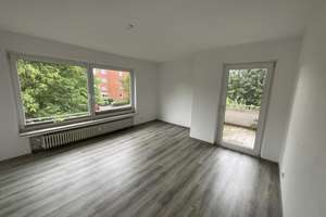Charmante 3-Zimmer-Wohnung mit Balkon in Lübeck – 67,16 m², 2. Etage rechts – 23566 Sankt Gertrud, Lübeck – Vorschaubild 2