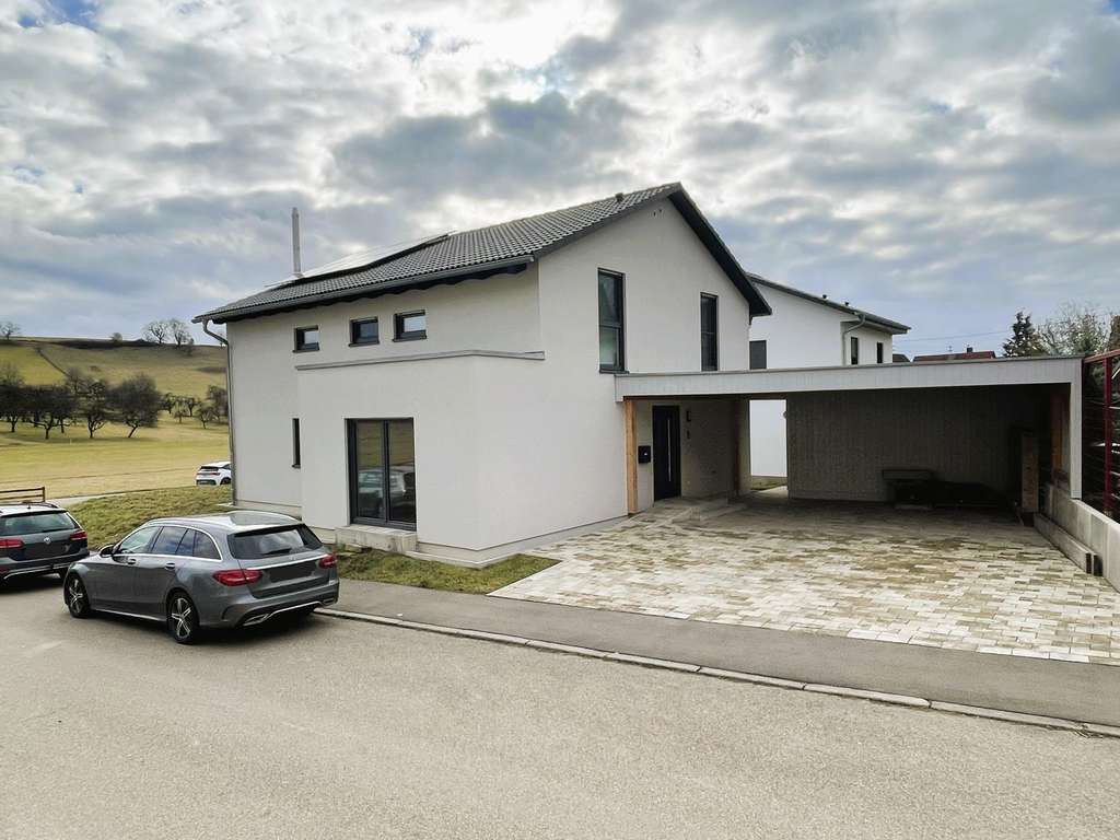 Immobilie in Auenwald - Bezugsfertiger Neubau in wunderschöner Ortsrandlage - Bild 1