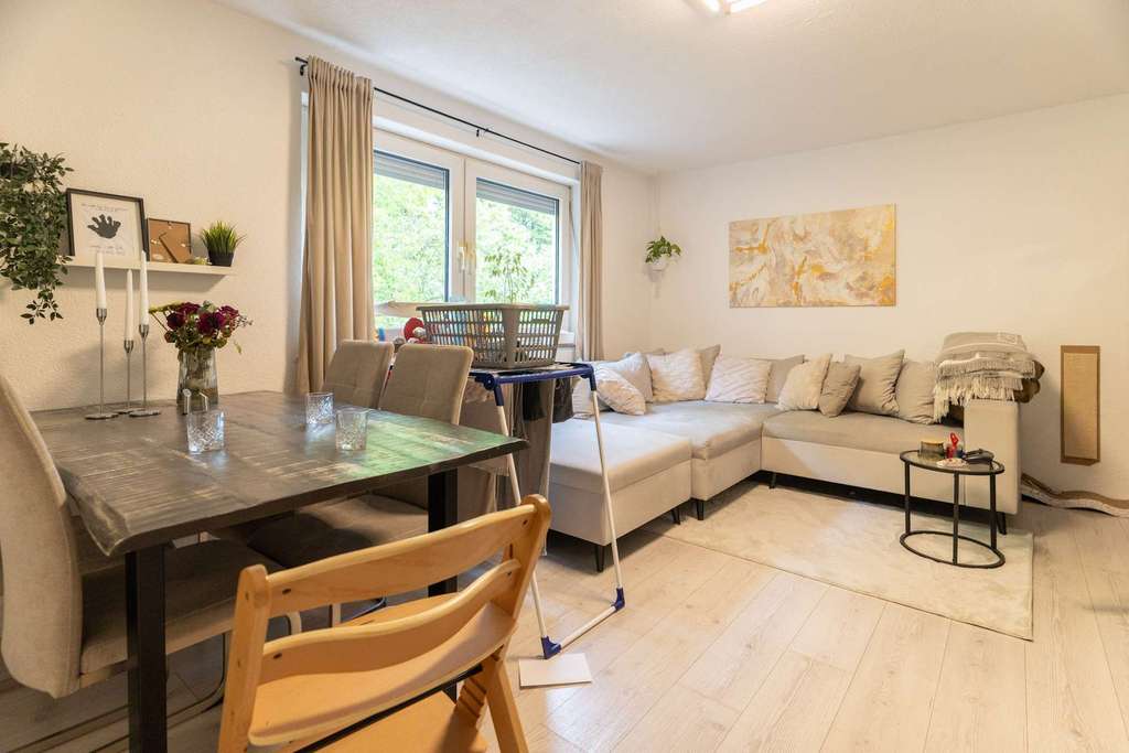 Immobilie in Aalen - Kapitalanlage mit Potenzial – Gepflegte 3-Zimmer-Wohnung mit Balkon in attraktiver Lage von Aalen - Bild 0
