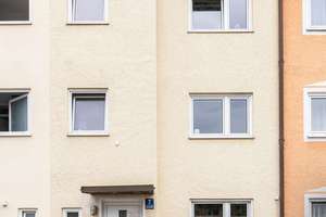 Großzügiges 7-Zimmer-Reihenmittelhaus mit weiterem Ausbaupotenzial und Einzelgarage – Die vollständige Adresse der Immobilie erhältst du vom Anbieter., 81539 Obergiesing, München – Vorschaubild 3