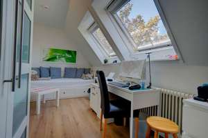 Innenstadt-Wohnen mit Charakter: Besondere Gaubenarchitektur mit Kamin, Westbalkon und Garage – Die vollständige Adresse der Immobilie erhältst du vom Anbieter., 23758 Oldenburg in Holstein – Vorschaubild 16