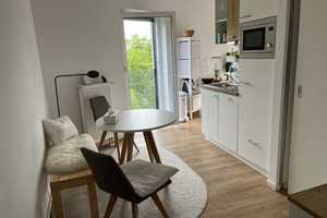 Nachmieter gesucht: 1-Zimmer-Wohnung mit Wintergarten und Tiefgaragen-Stellplatz in Dortmund – Rheinlanddamm 211, 44137 Dortmund – Vorschaubild 2