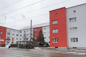 Schicke 3-Zimmer-Wohnung mit  großem Wohnzimmer und separater Küche.