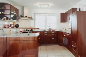 Spacious 5-room house with 185 m² / Großzügiges 5-Zimmer Haus mit 185 m² in Leinfelden-Echterdingen – Schurwaldstr. 34, 70771 Leinfelden-Echterdingen – Vorschaubild 6