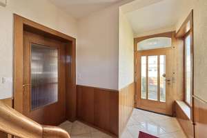 Charmantes 3-Familienhaus mit Potential & schönem Garten in guter Lage / Nähe Mittellandkanal – Die vollständige Adresse der Immobilie erhältst du vom Anbieter., 30659 Bothfeld, Hannover – Vorschaubild 3
