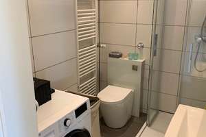 Stilvoll möblierte 2-Zimmer-Wohnung für eine Einzelperson mit Balkon & Melbtalblick in Bonn-Ippendor – Ippendorfer Allee 55, 53127 Ippendorf, Bonn – Vorschaubild 2