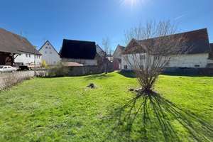 Wohnhaus mit Scheune auf großem, sonnigen Grundstück und Platz für 3 Bauplätze – Die vollständige Adresse der Immobilie erhältst du vom Anbieter., 72401 Haigerloch – Vorschaubild 3