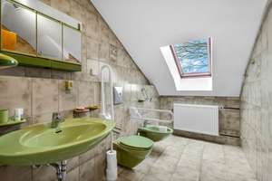 TOP Lage! Großzügiges Wohnhaus mit Einliegerbereich, Südgarten und herrlicher Aussicht  – Die vollständige Adresse der Immobilie erhältst du vom Anbieter., 92637 Rehbühl, Weiden in der Oberpfalz – Vorschaubild 13