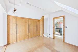 Saniertes Einfamilienhaus mit Anbau, Garage und zwei Terrassen zum individuellen Gestalten – Die vollständige Adresse der Immobilie erhältst du vom Anbieter., 65207 Naurod, Wiesbaden – Vorschaubild 3