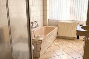Gepflegtes Mehrfamilienhaus in guter Lage – Die vollständige Adresse der Immobilie erhältst du vom Anbieter., 9350 Lichtenstein/Sachsen – Vorschaubild 9