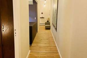 Bezugsfrei und keine Treppen: moderne, voll möblierte Wohnung – Wilhelmshavener Straße 34, 10551 Moabit, Berlin – Vorschaubild 9