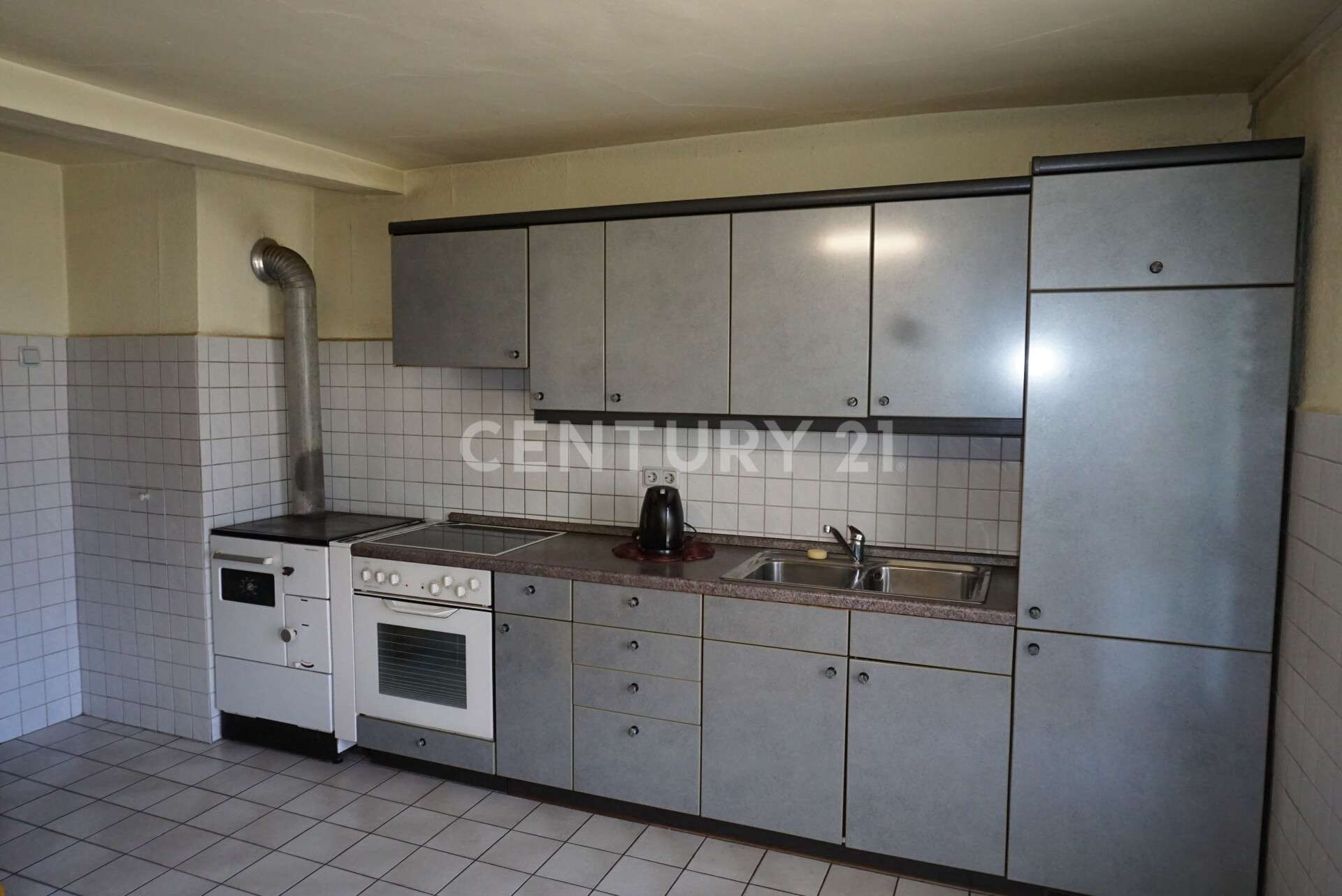 Immobilie in Eberbach - Handwerker aufgepasst! Haus mit Scheune, Stall mit viel Platz! - Bild 4