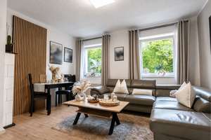 GELEGENHEIT: MFH-DHH mit 3 WE & kleiner Garten in familienfreundlicher Lage von Zuffenhausen! – Die vollständige Adresse der Immobilie erhältst du vom Anbieter., 70435 Zuffenhausen-Mitte, Stuttgart – Vorschaubild 4