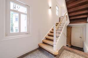 Hochwertig modernisierter, überaus repräsentativer Stilaltbau mit mehreren Stellplätzen – Die vollständige Adresse der Immobilie erhältst du vom Anbieter., 61250 Usingen – Vorschaubild 10