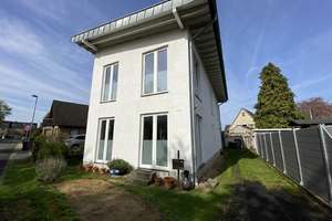 Modernes und freistehendes Einfamilienhaus in Weilerswist – Die vollständige Adresse der Immobilie erhältst du vom Anbieter., 53919 Weilerswist – Vorschaubild 1