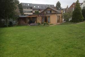 Für Gartenliebhaber, Einfamilienhaus in Ratingen (150 m², 3 Zi.) ab 15.07.2026 – Hülsenbergweg 58, 40885 Lintorf, Ratingen – Vorschaubild 2