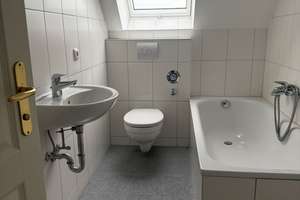 2 Zimmer Dachgeschosswohnung in Hamburg-Horn – Die vollständige Adresse der Immobilie erhältst du vom Anbieter., 22111 Horn, Hamburg – Vorschaubild 2