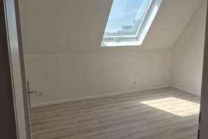 Dachgeschoss im ruhigen Haus in zentraler Lage – Solinger Straße 3, 47166 Alt-Hamborn, Duisburg – Vorschaubild 5