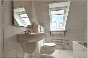 3-Zimmer-Maisonette-Obergeschoss-Eigentumswohnung mit eigenem Tiefgaragenstellplatz im Haus – Die vollständige Adresse der Immobilie erhältst du vom Anbieter., 22359 Volksdorf, Hamburg – Vorschaubild 11