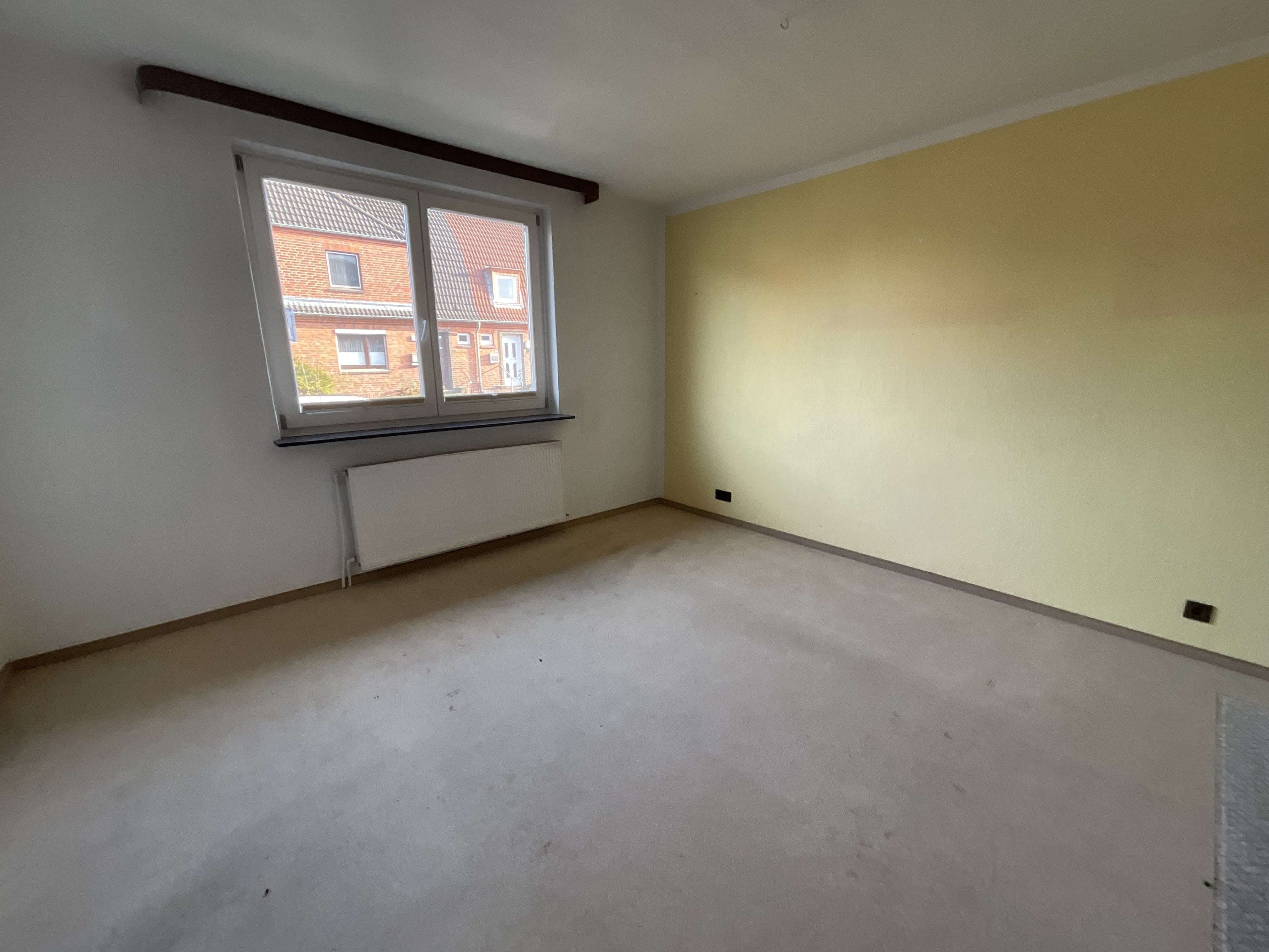 St. Jürgen: Sanierungsbedürftiges Reihenmittelhaus in historischer Wohnsiedlung, Lübeck – Bild 2