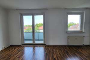 Helle 3-RW -  ideal für Pärchen, Familie oder WG – Aufzug – Balkon  – Breitscheidstraße 19, 39114 Herrenkrug, Magdeburg – Vorschaubild 1