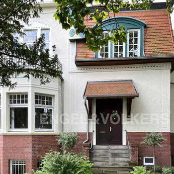 IMAGEFILM - Altbau-Bürovilla in Blankenese