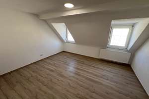 Renovierte 4 Zimmer Wohnung 85 m2 Grundfläche Würzburg Sanderau – Die vollständige Adresse der Immobilie erhältst du vom Anbieter., 97072 Sanderau, Würzburg – Vorschaubild 3
