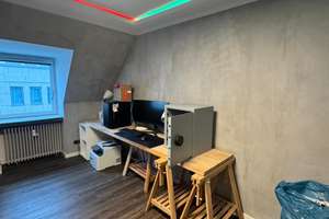 WG-Zimmer in einer Mädels-WG in der Siegener Innenstadt – Fürst-Johann-Moritz-Straße 3, 57072 Siegen, Siegen – Vorschaubild 3