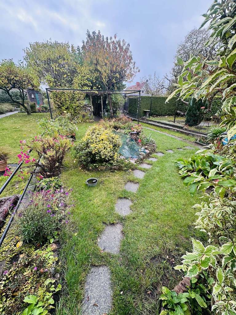 **Charmantes Reihenmittelhaus in bevorzugter Lage von Neumühle**