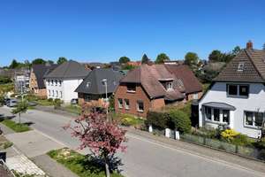 Modernes End- oder Mittelreihenhaus mit sonniger Dachterrasse in Kiel-Russee in ruhiger Lage – Die vollständige Adresse der Immobilie erhältst du vom Anbieter., 24111 Russee, Kiel – Vorschaubild 5